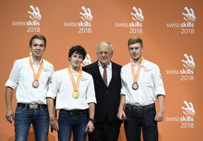 Podium Charpentier - P. Speck | B. Schneider | J. Schneider-Ammann | Elias Gogniat